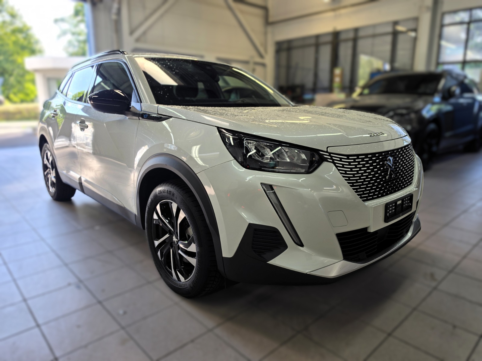 PEUGEOT 2008 e Allure Pack-image-2