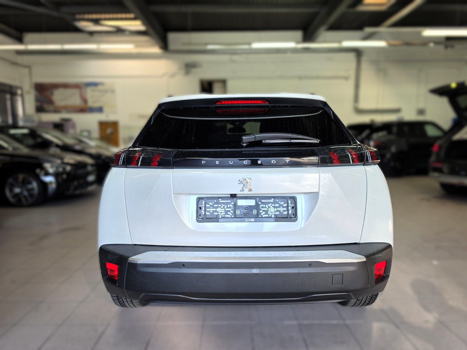 PEUGEOT 2008 e Allure Pack-image-5
