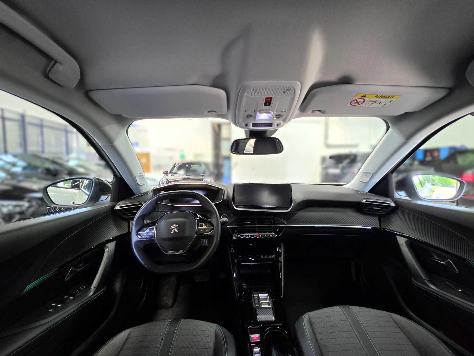 PEUGEOT 2008 e Allure Pack-image-9