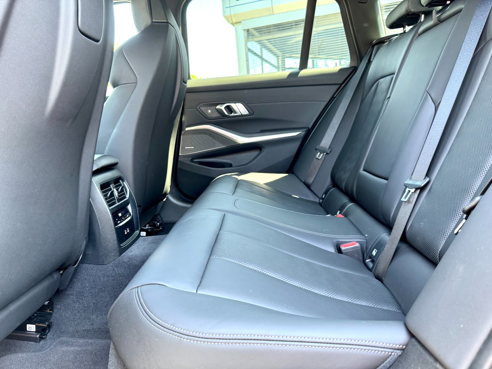 BMW M3 Touring xDrive Competition M *Driving Assistant Professional* *360° Kamera* *Sitzbelüftung* *M Drivers Package*-image-5