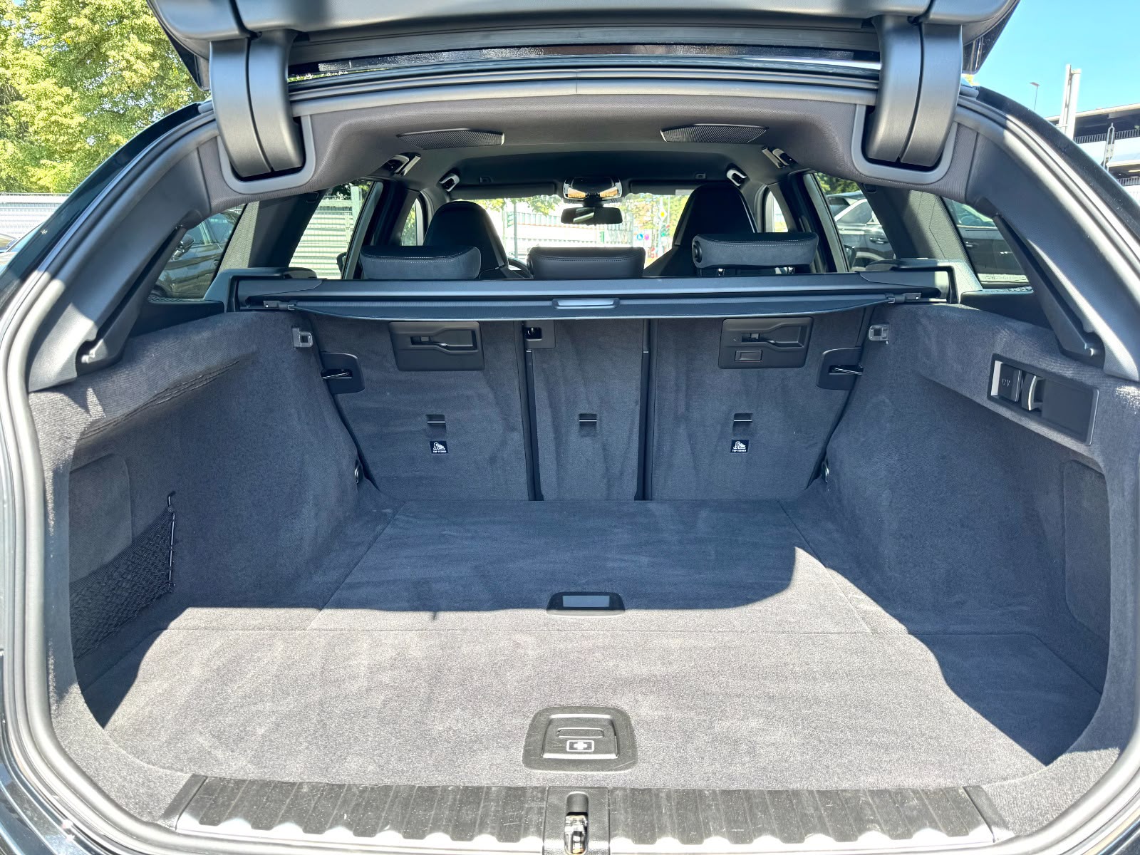 BMW M3 Touring xDrive Competition M *Driving Assistant Professional* *360° Kamera* *Sitzbelüftung* *M Drivers Package*-image-6