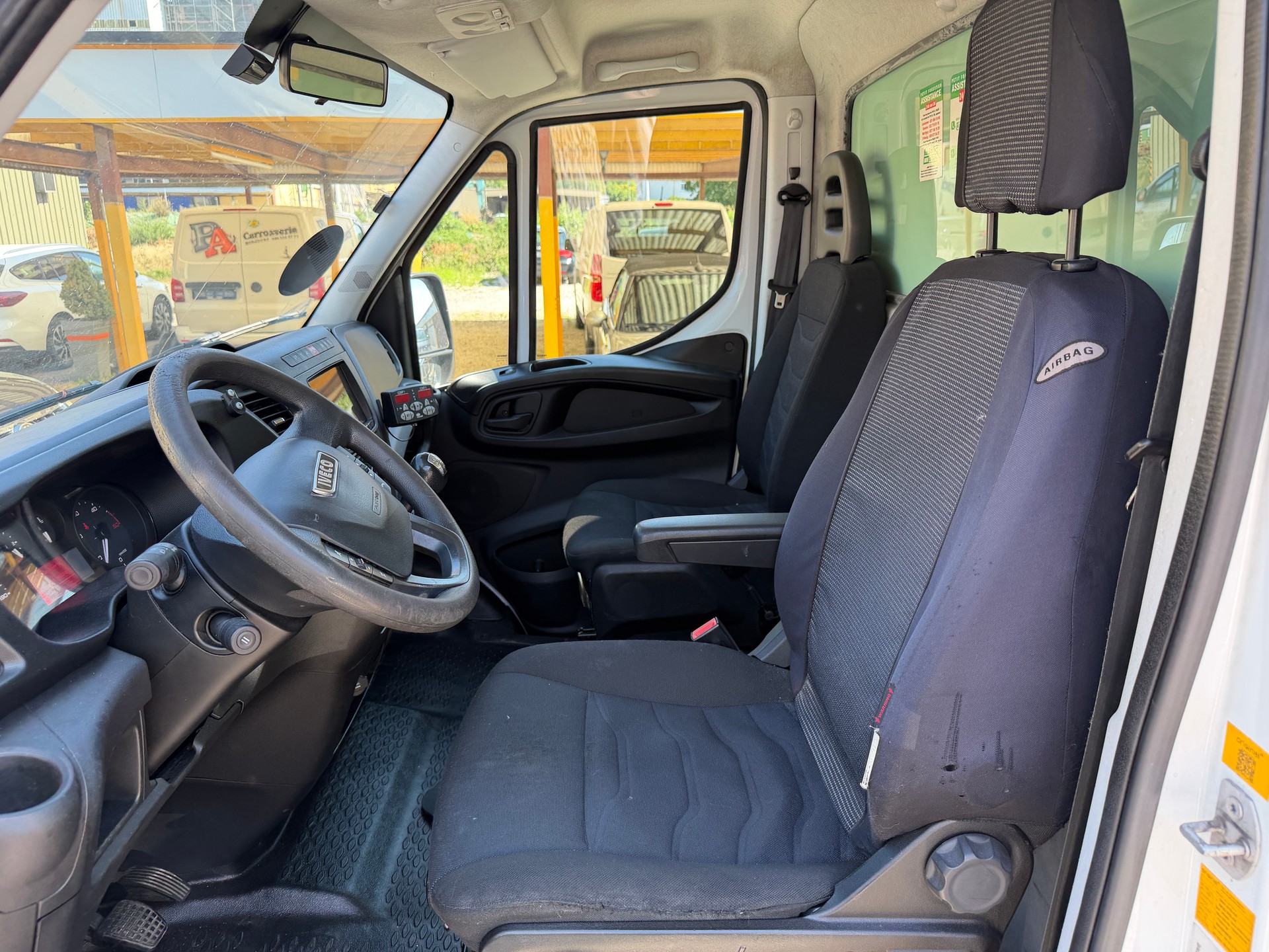 IVECO 35 S 14-image-7