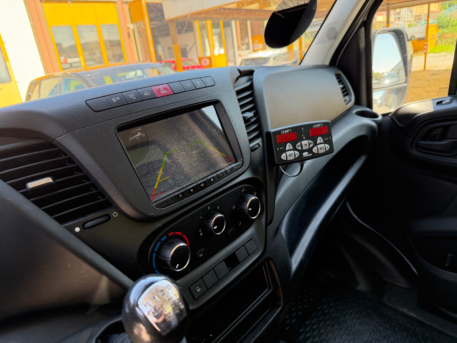 IVECO 35 S 14-image-8