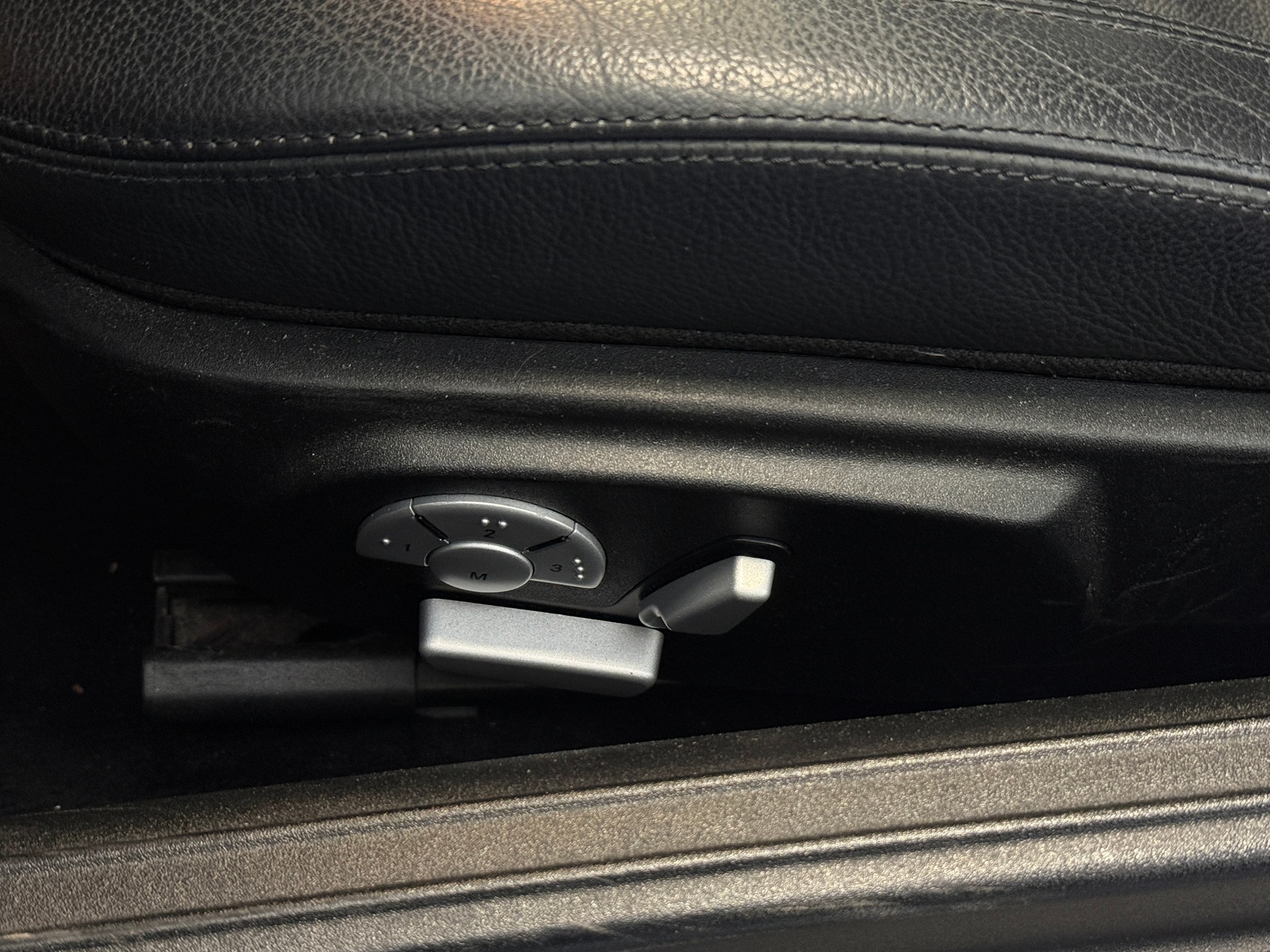 MERCEDES-BENZ SLK 200 Kompressor-image-12