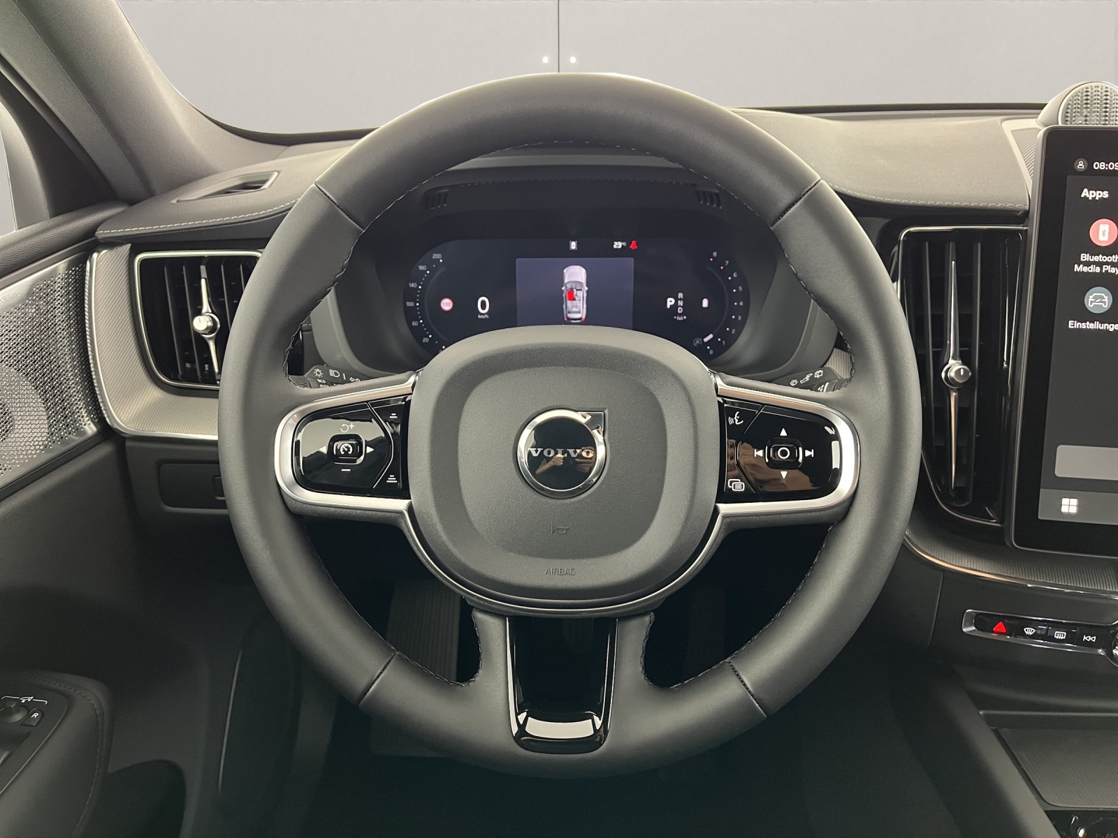 VOLVO XC60 2.0 B5 MH Black Edition AWD-image-13