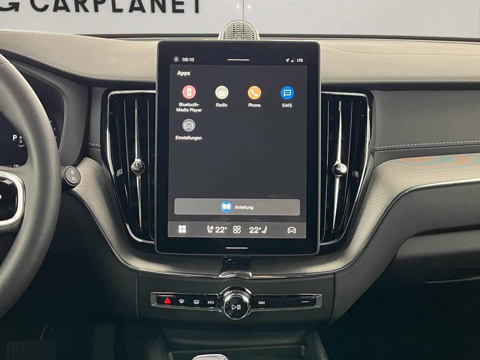 VOLVO XC60 2.0 B5 MH Black Edition AWD-image-14
