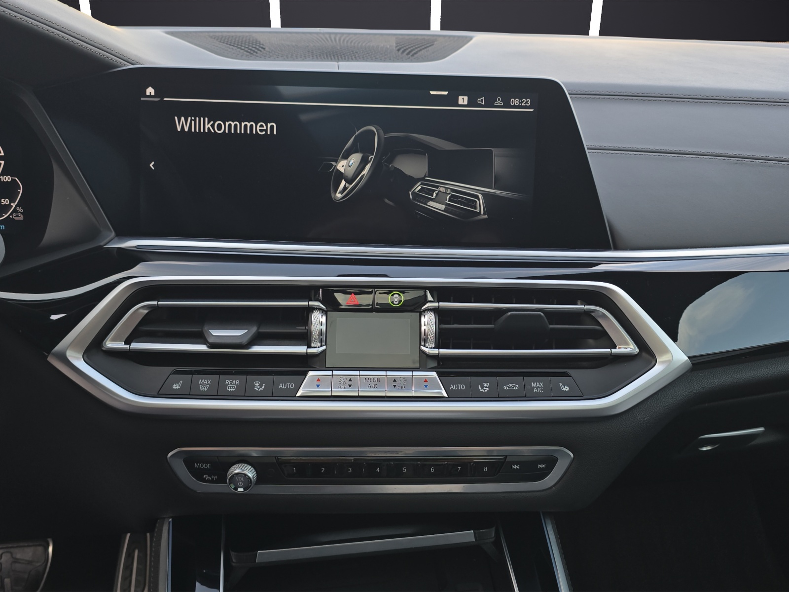 BMW X5 45e xDrive SAG-image-17