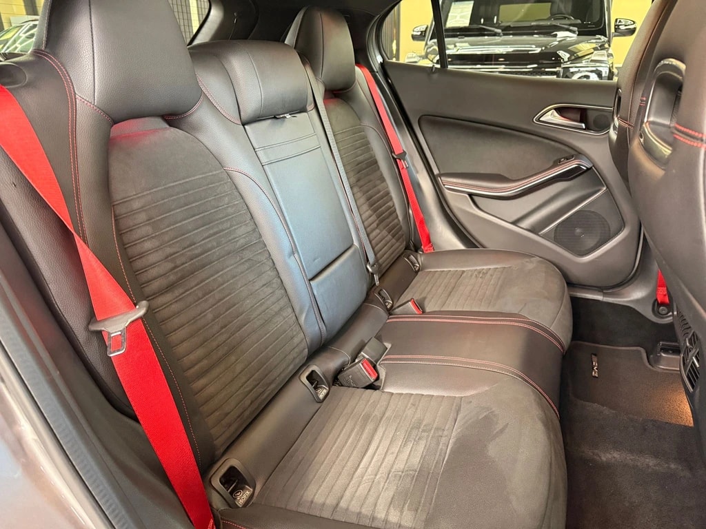 MERCEDES-BENZ GLA 45 AMG 4Matic 7G-DCT-image-14