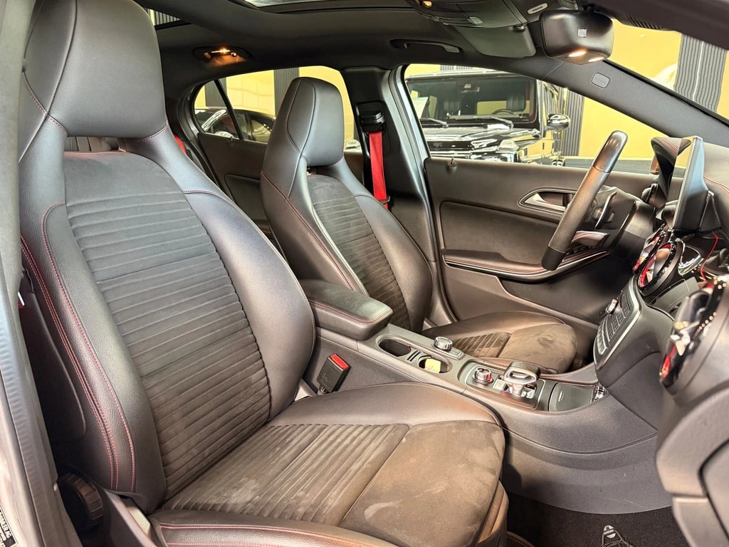 MERCEDES-BENZ GLA 45 AMG 4Matic 7G-DCT-image-11