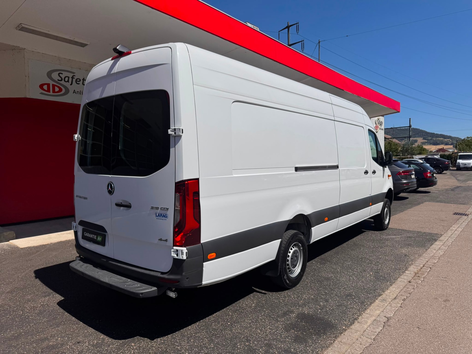 MERCEDES-BENZ Sprinter 319 CDI Extralang 9G-TRONIC 4-Matic-image-3