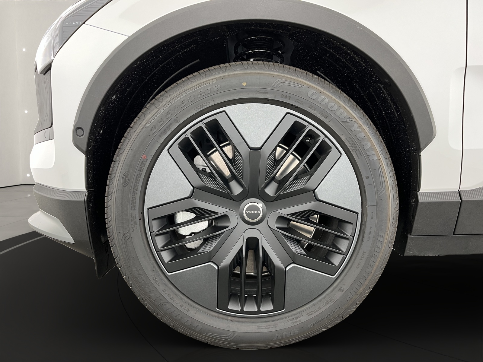 VOLVO EX30 CC P8 Ultra AWD-image-6