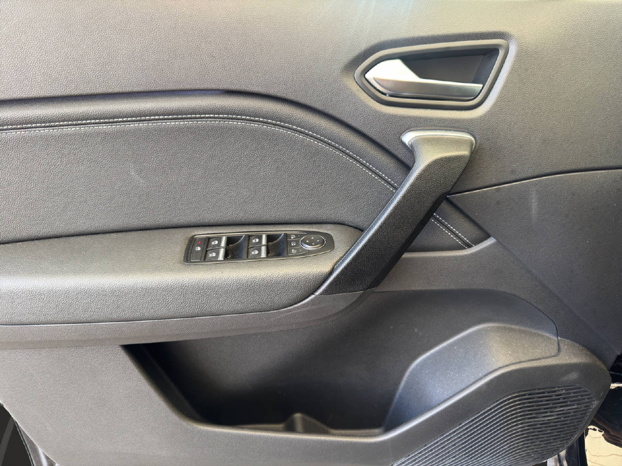 RENAULT Captur 1.3 TCe 140 techno EDC-Automat-image-12