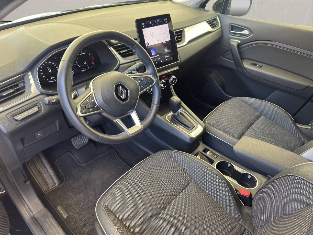 RENAULT Captur 1.3 TCe 140 techno EDC-Automat-image-8
