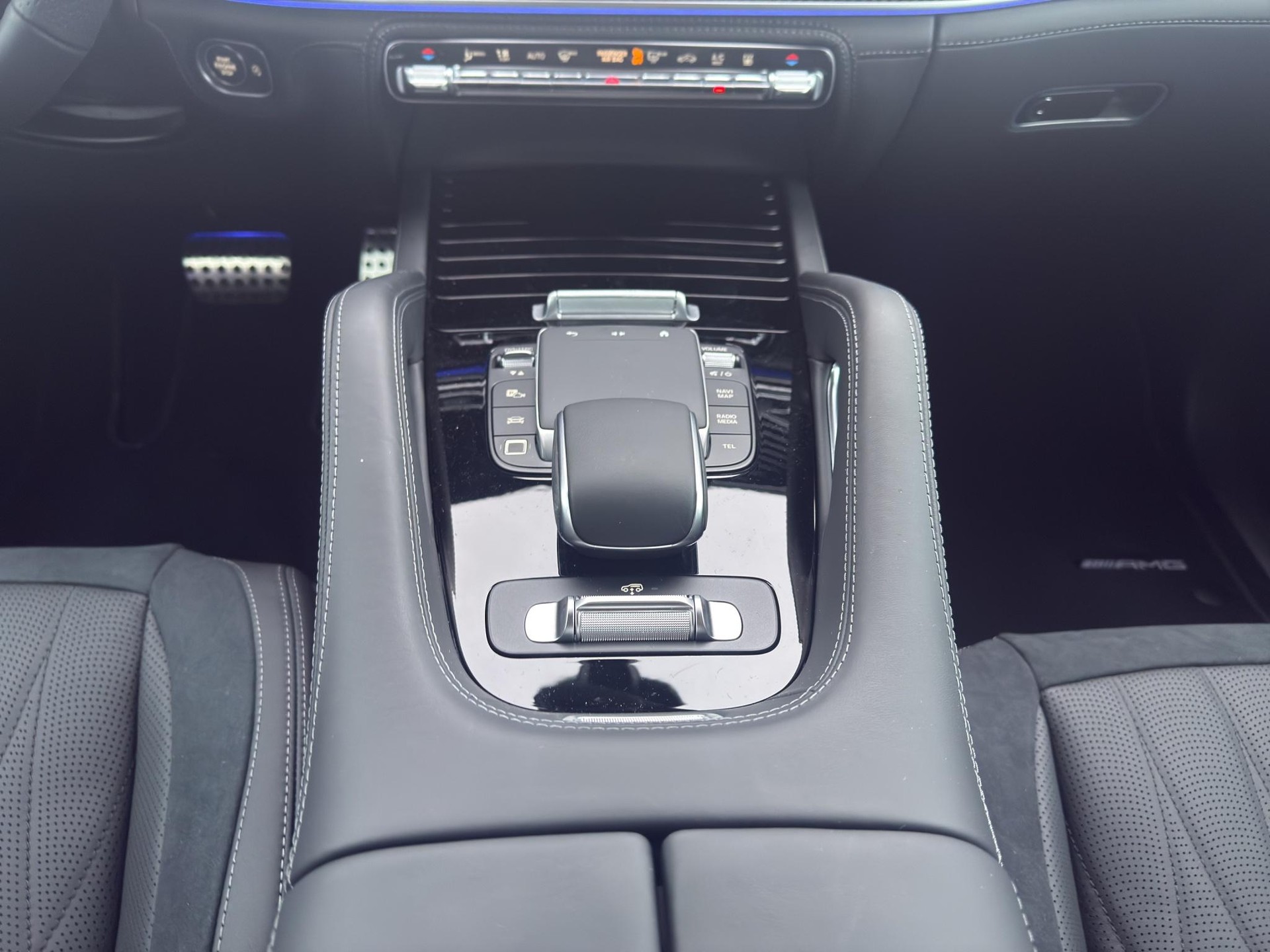MERCEDES-BENZ GLS 63 AMG 4matic+-image-12