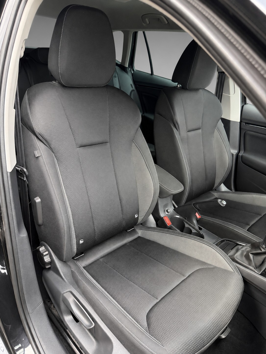 SKODA Kamiq 1.0 TSI Tour DSG-image-12