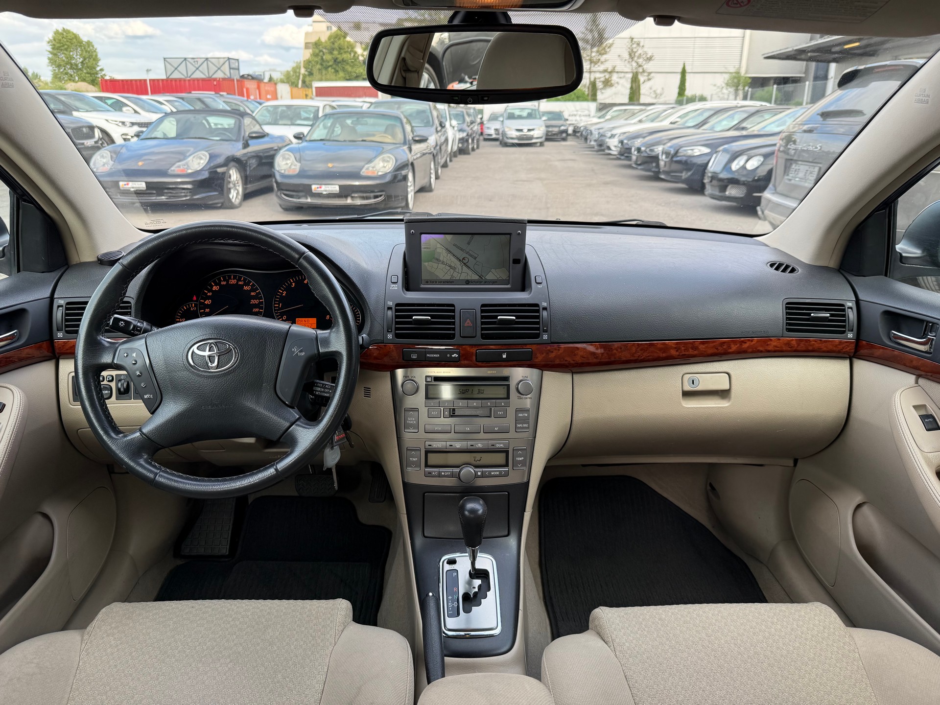 TOYOTA Avensis 2.0 D4 VVT-i Linea Sol Liftback Automatik / Frisch ab MFK 20.02.2026 / 8-fach bereift / Navi / PDC-image-6
