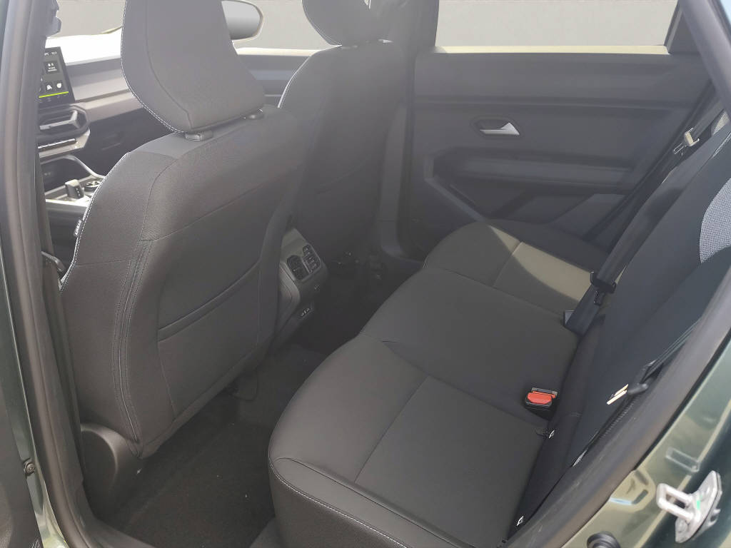 DACIA Bigster 1.2 Hybrid Journey 4WD-image-9