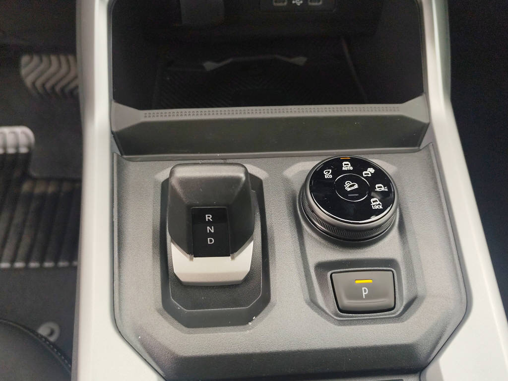 DACIA Bigster 1.2 Hybrid Journey 4WD-image-7