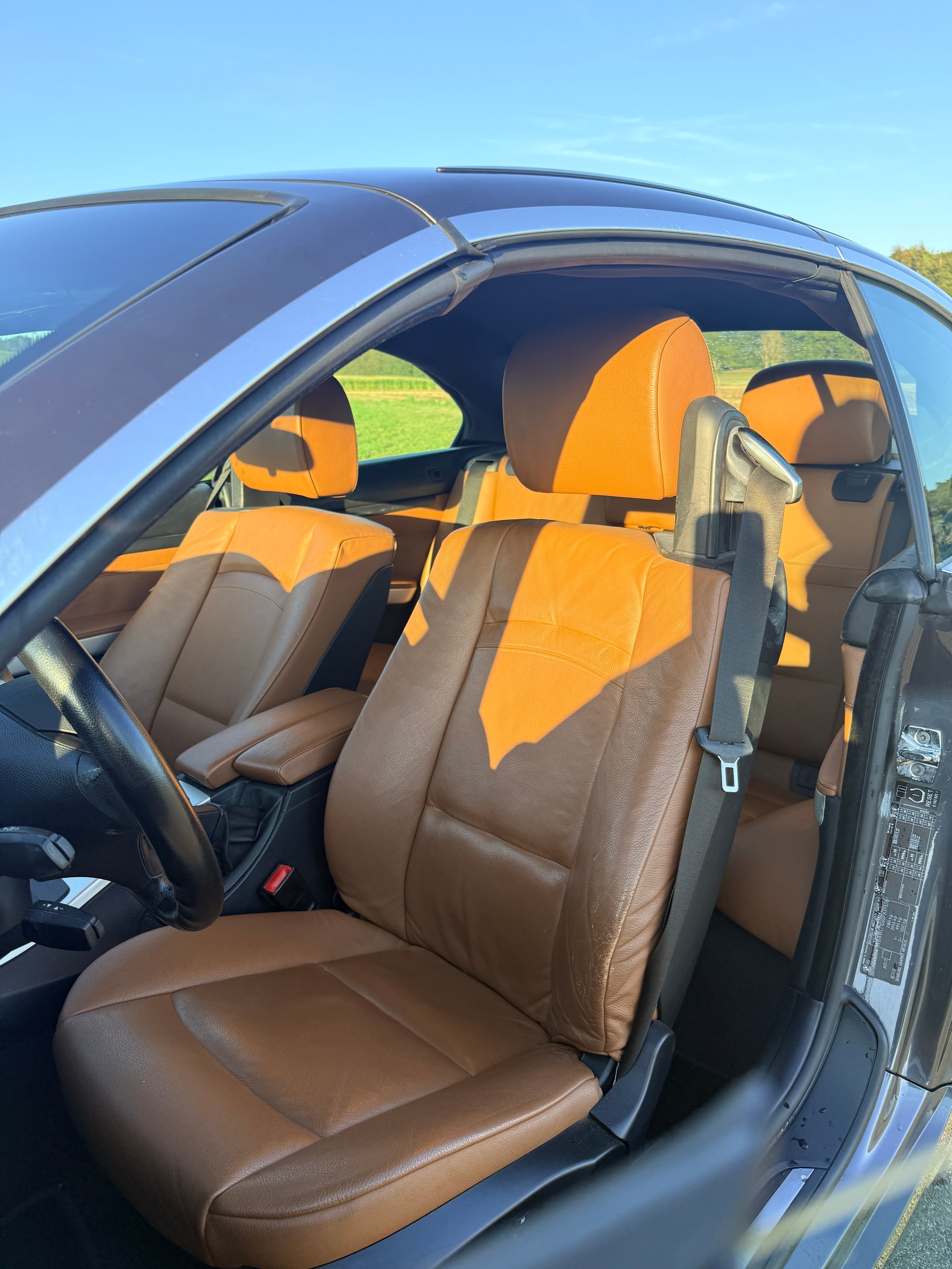BMW 335i-image-4