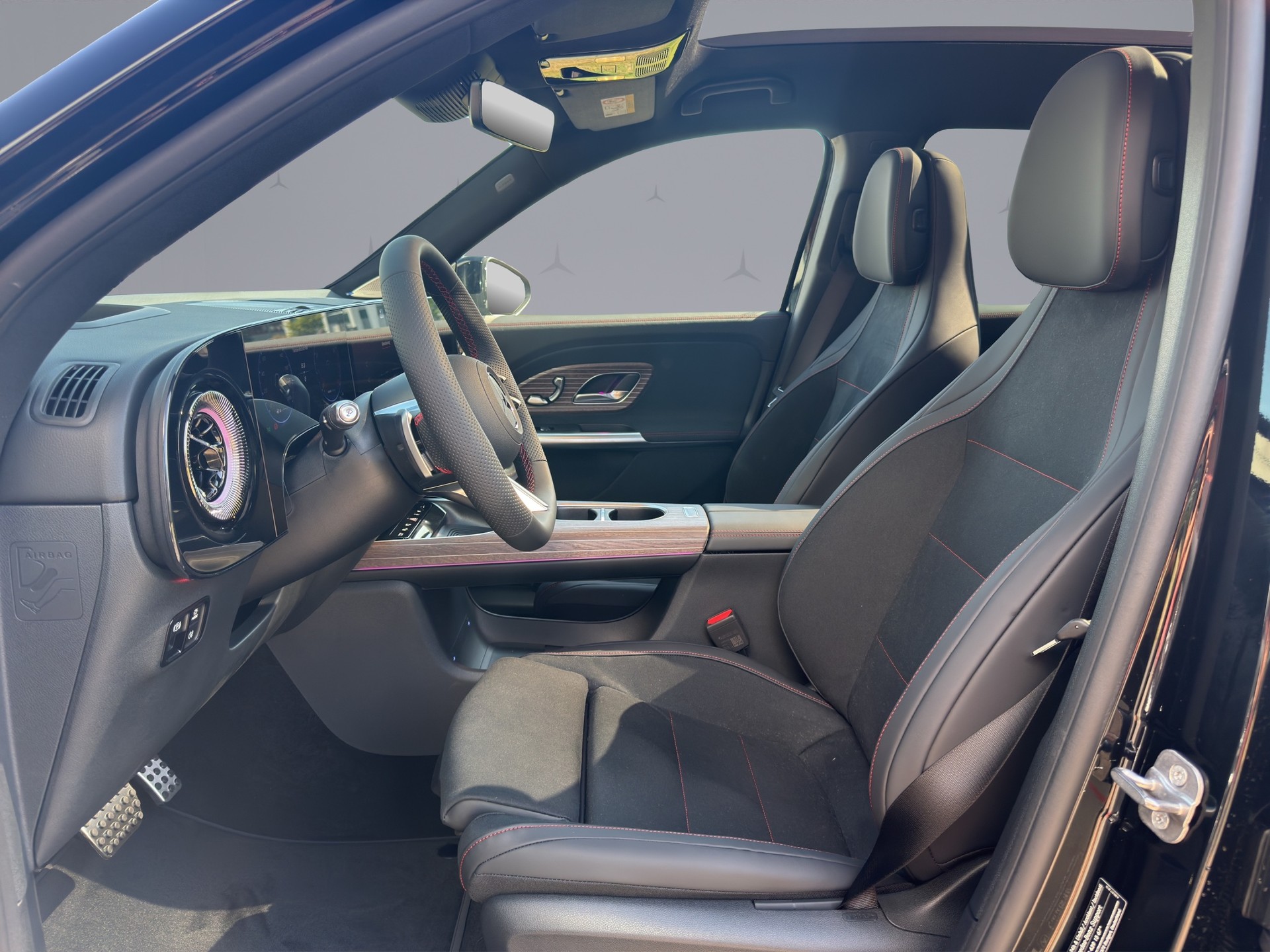 MERCEDES-BENZ GLB 220 4matic-image-10