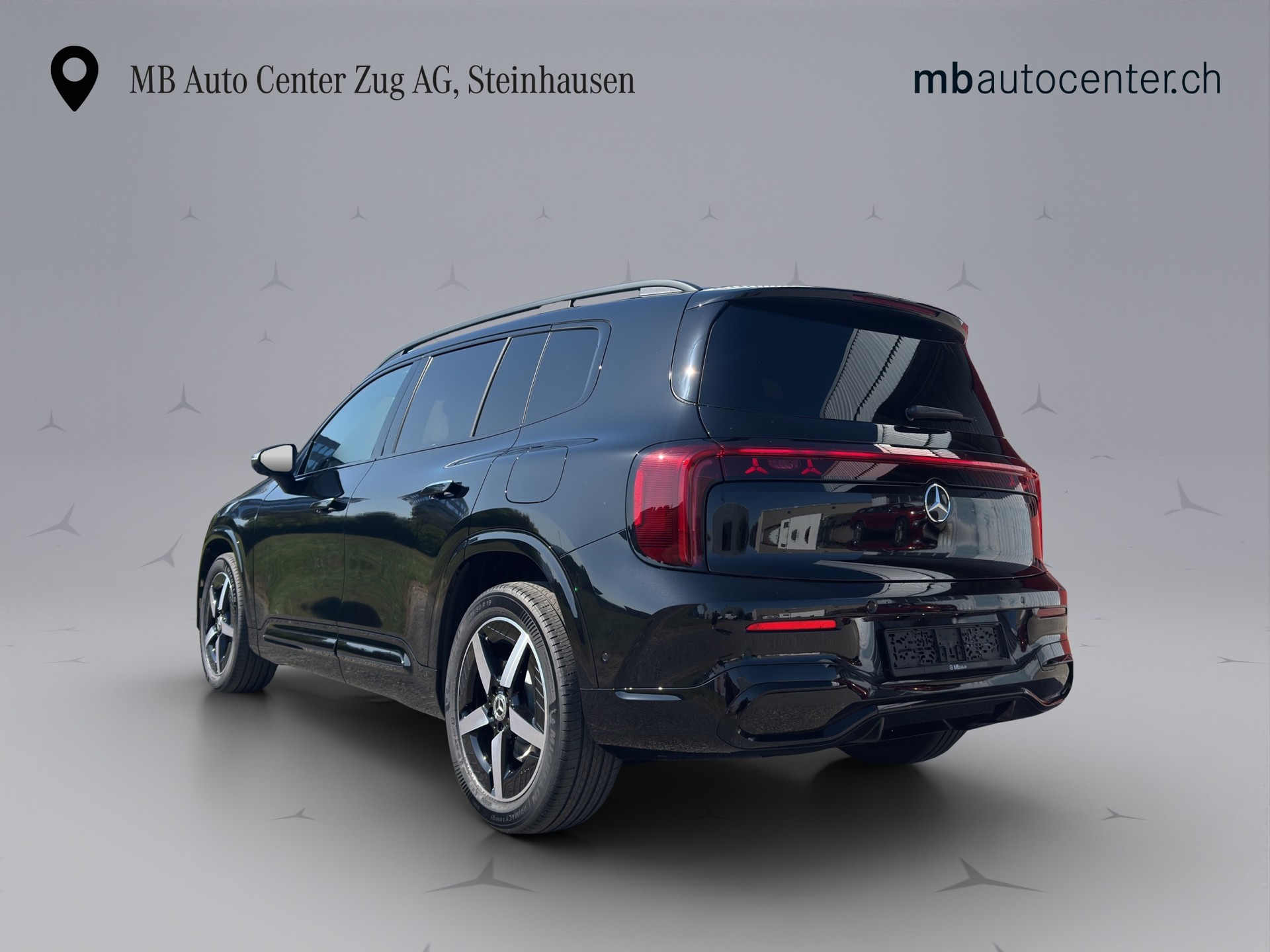 MERCEDES-BENZ GLB 220 4matic-image-3