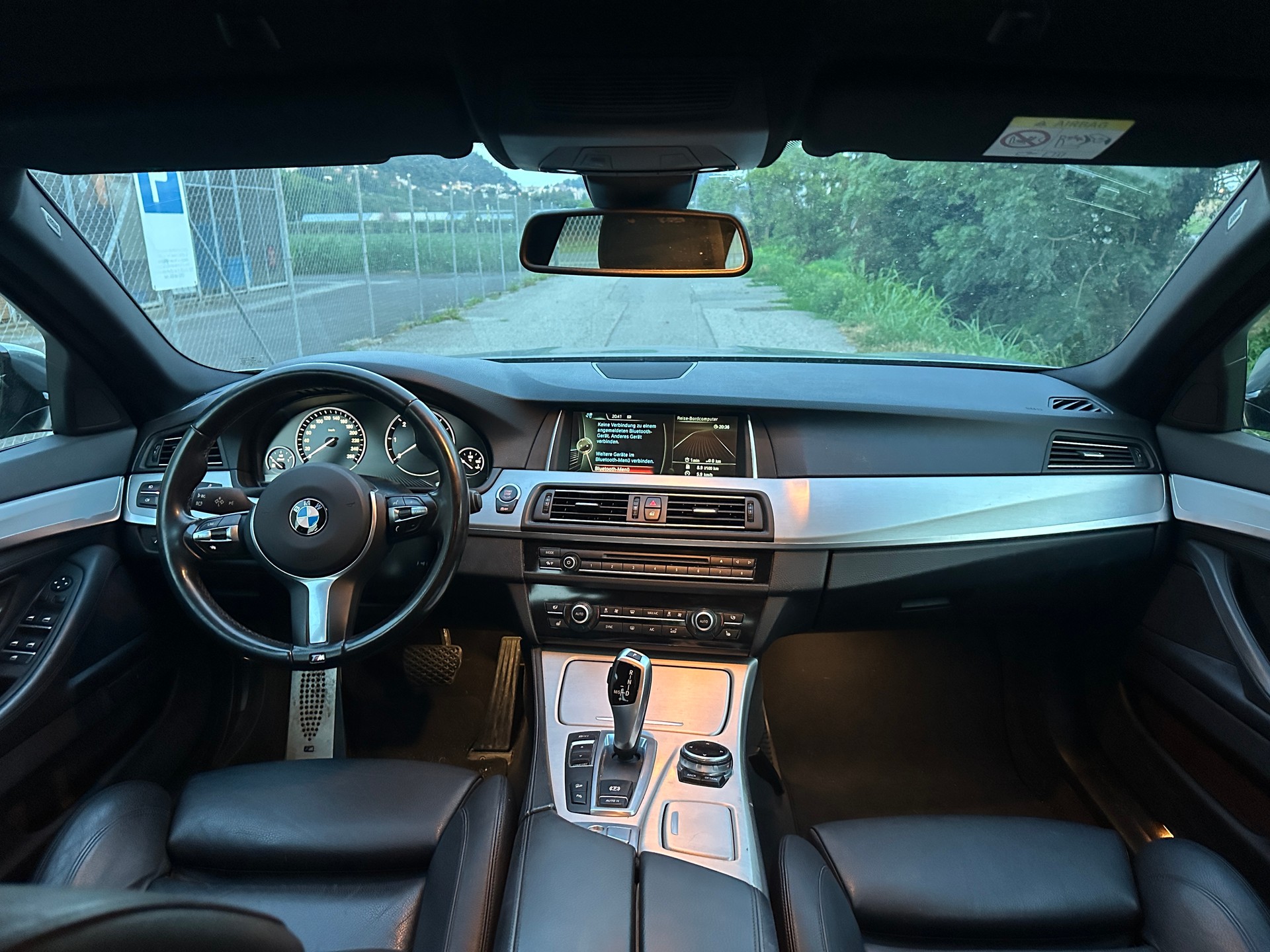 BMW 530d Touring xDrive Luxury Line Steptronic-image-8
