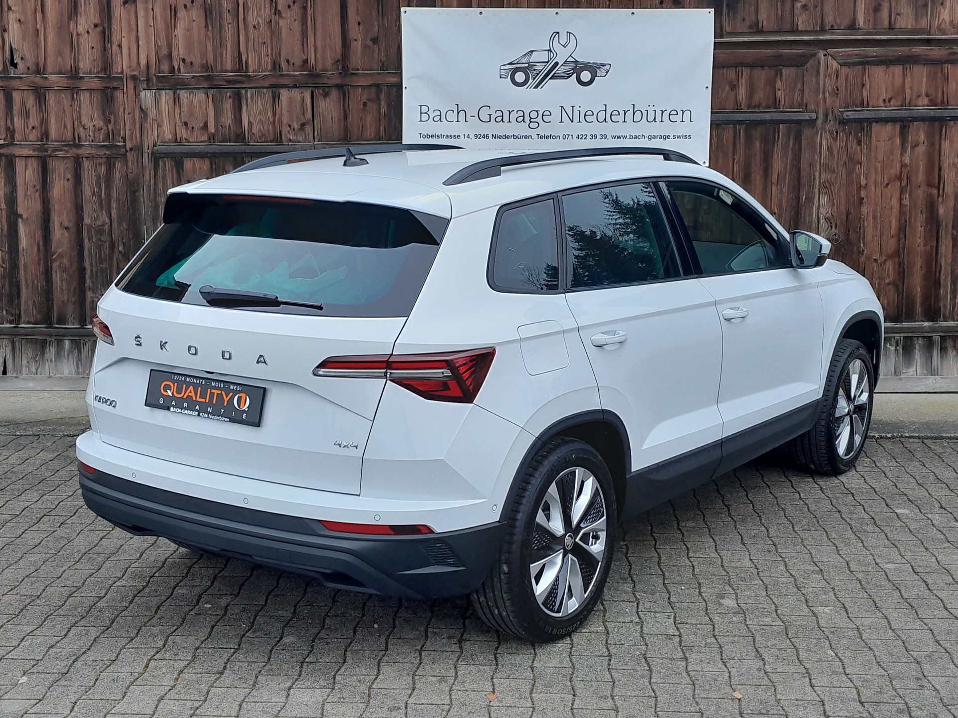 SKODA Karoq 2.0 TDI CR Style 4x4 DSG-image-1