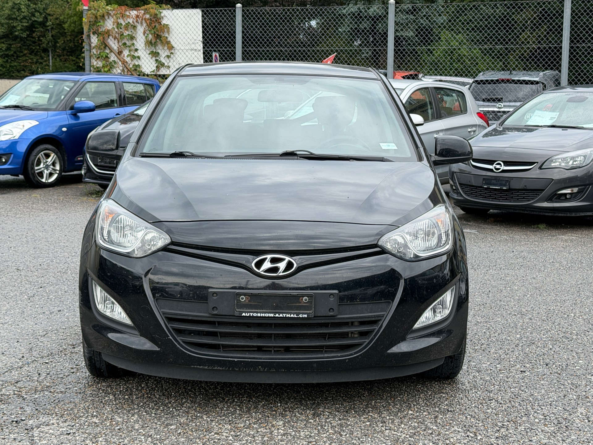 HYUNDAI i20 1.4 Automatic-image-3