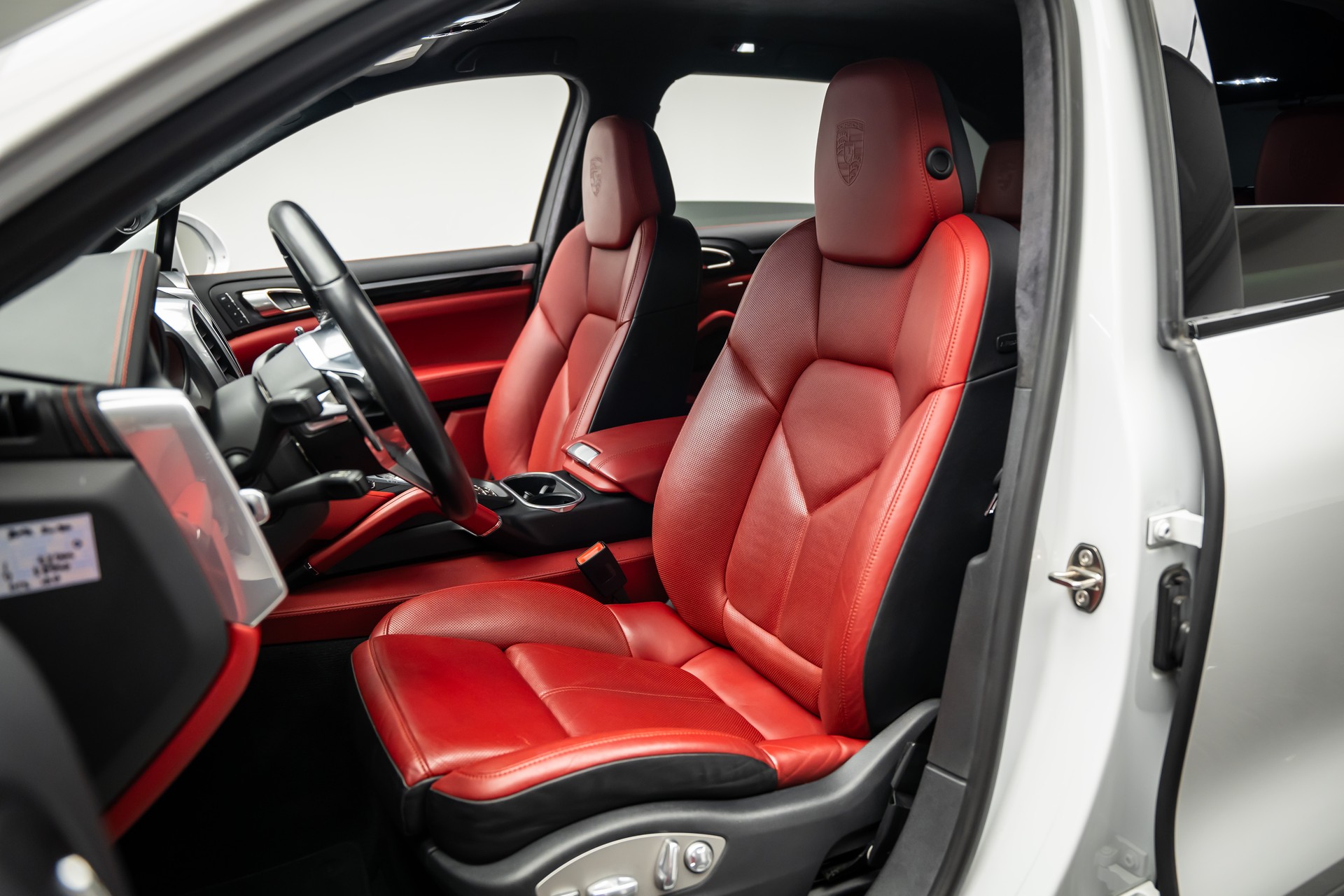 PORSCHE CAYENNE GTS * FRISCH AB SERVICE * FRISCH AB MFK * LEASING AB 443.- *-image-12