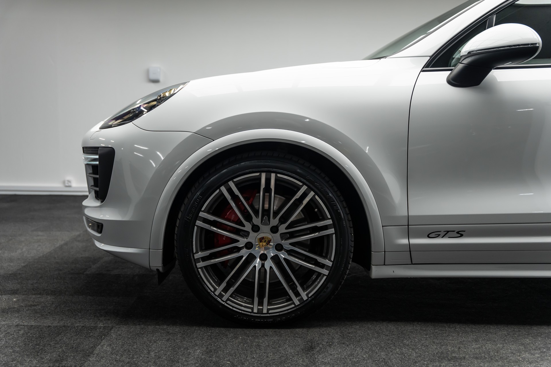 PORSCHE CAYENNE GTS * FRISCH AB SERVICE * FRISCH AB MFK * LEASING AB 443.- *-showroom-element-1