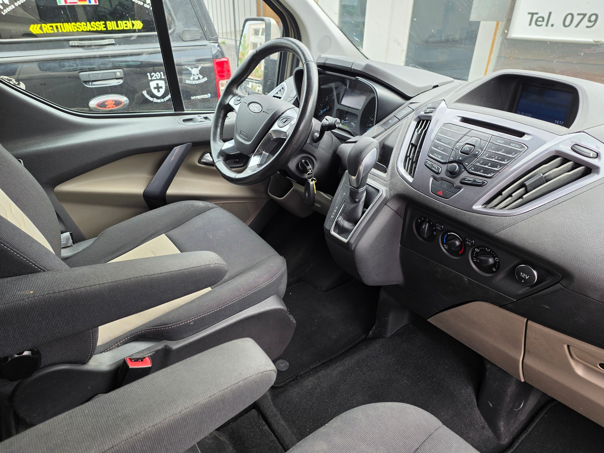 FORD Tourneo Custom 310 L1H1 Titanium SelectShift A-image-11