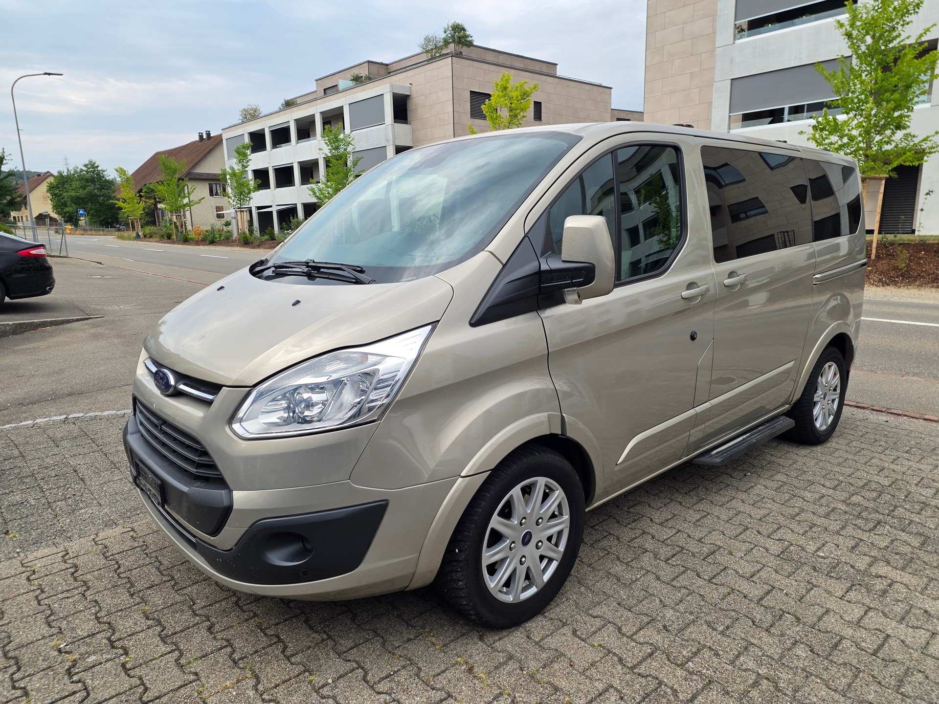 FORD Tourneo Custom 310 L1H1 Titanium SelectShift A-image-0