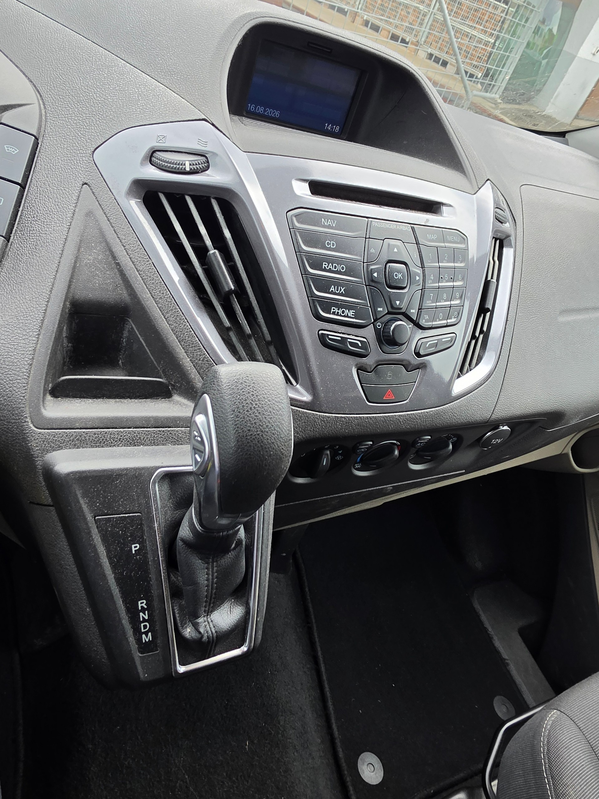 FORD Tourneo Custom 310 L1H1 Titanium SelectShift A-image-13