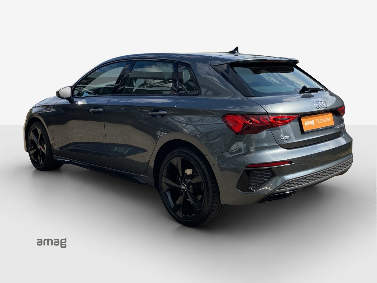 AUDI A3 Sportback 40 TFSI e S line S-tronic-image-2