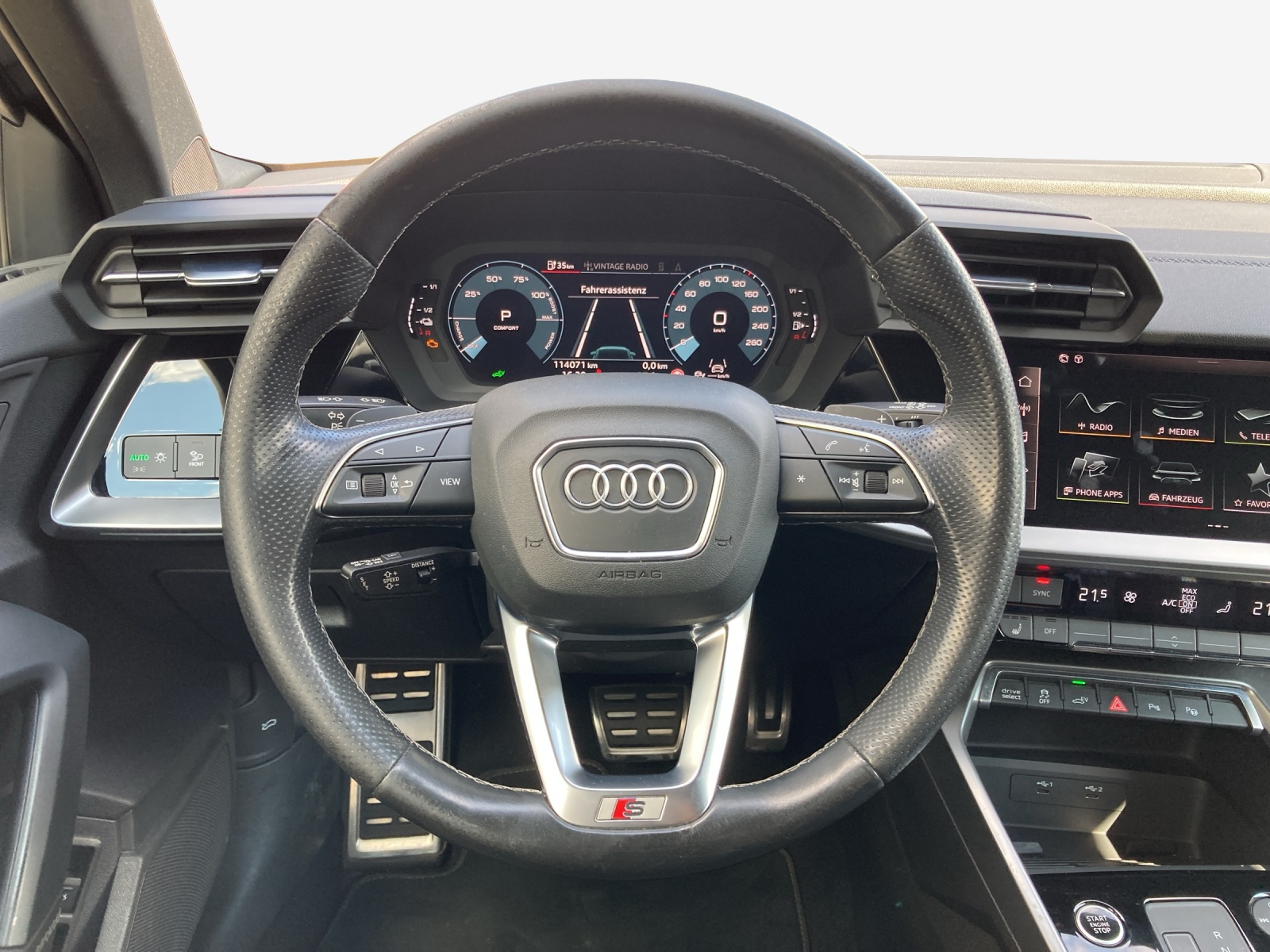 AUDI A3 Sportback 40 TFSI e S line S-tronic-image-9