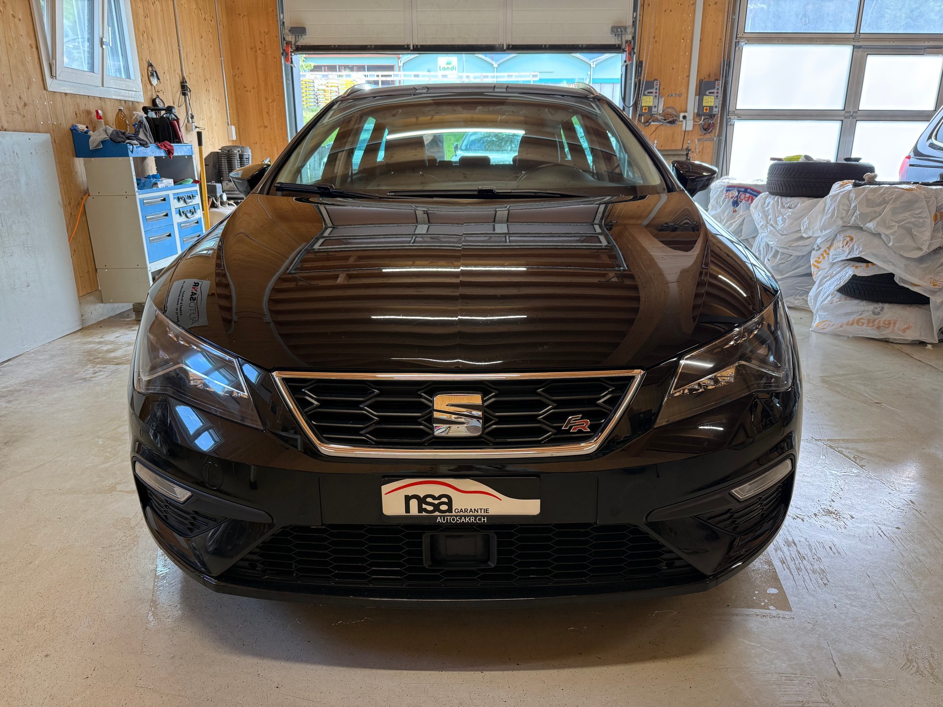SEAT Leon ST 2.0 TDI SWISS FR DSG-image-1