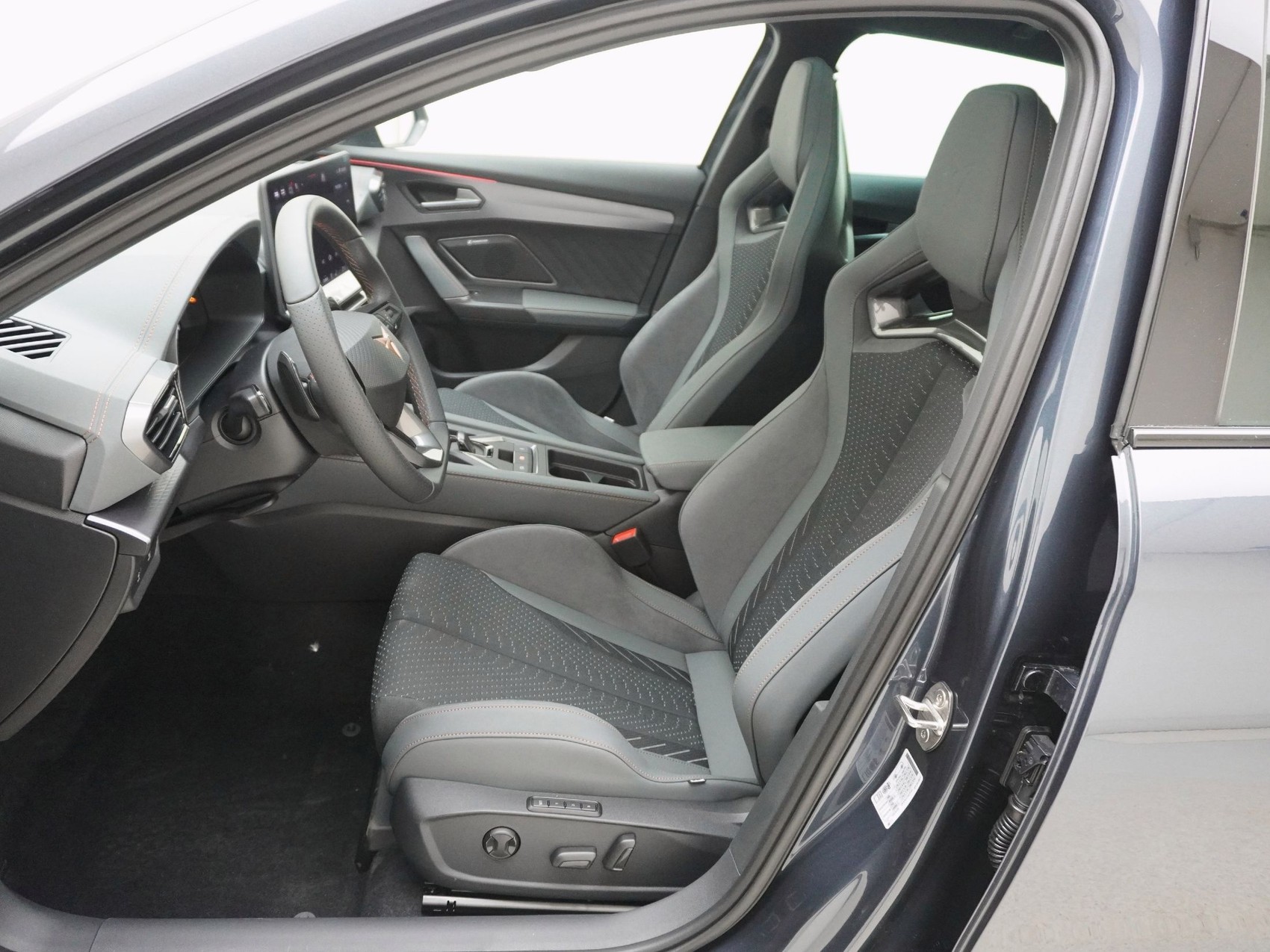 CUPRA Formentor 2.0 TSI Extreme 4Drive DSG-image-14