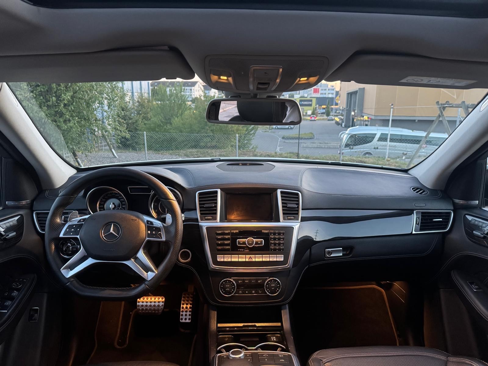 MERCEDES-BENZ ML 63 AMG 4Matic Speedshift-image-7