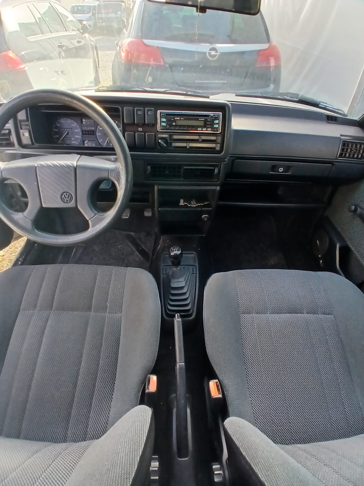 VW Golf 1600 CL-image-7