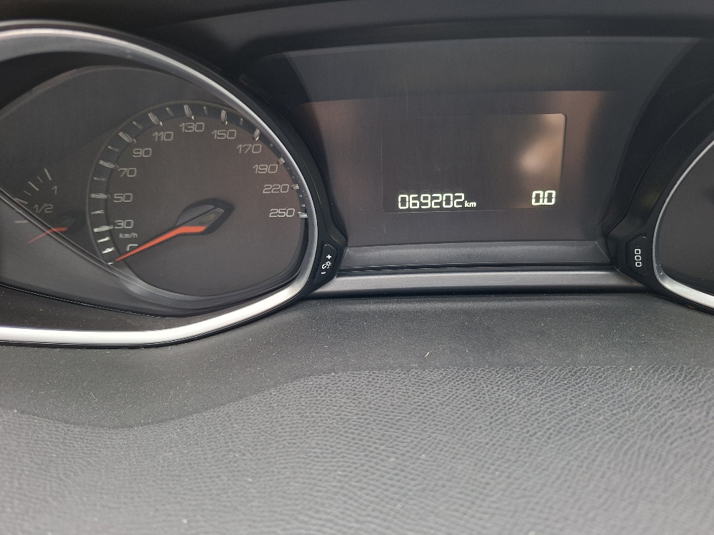 PEUGEOT 308-image-5