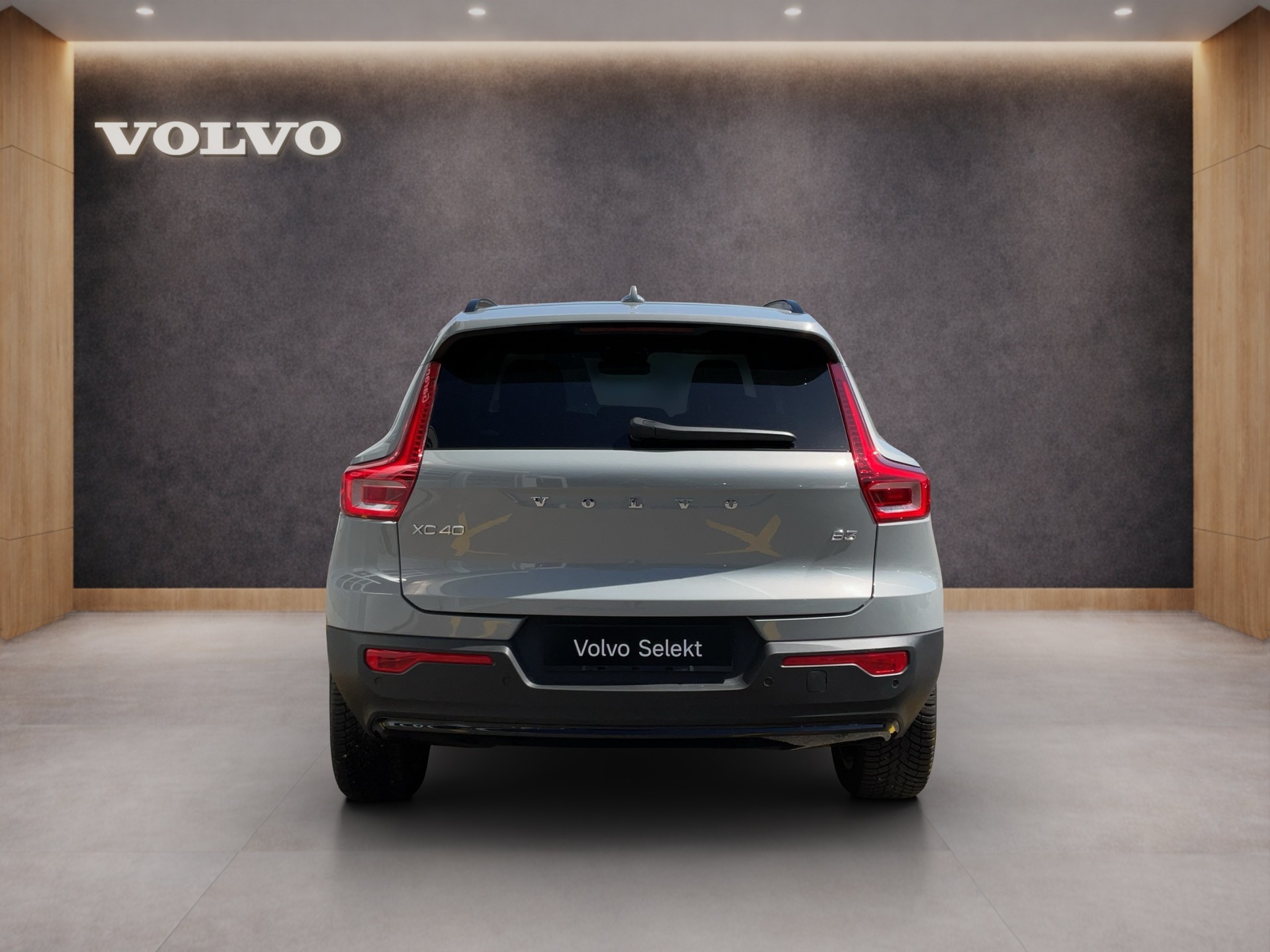 VOLVO XC40 2.0 B3 Mild-Hybrid Plus Dark-image-4