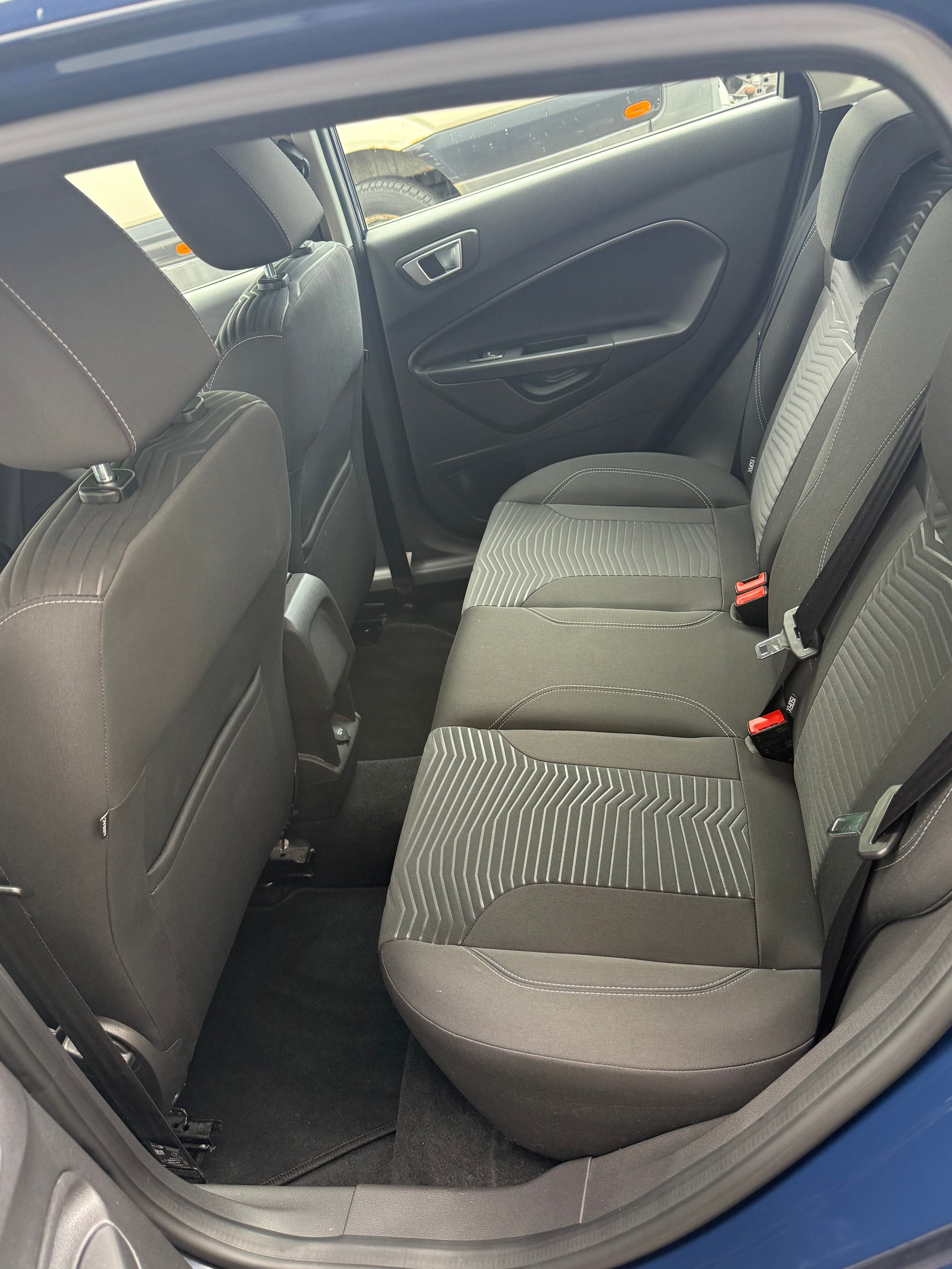 FORD Fiesta 1.0 SCTi Titanium-image-8