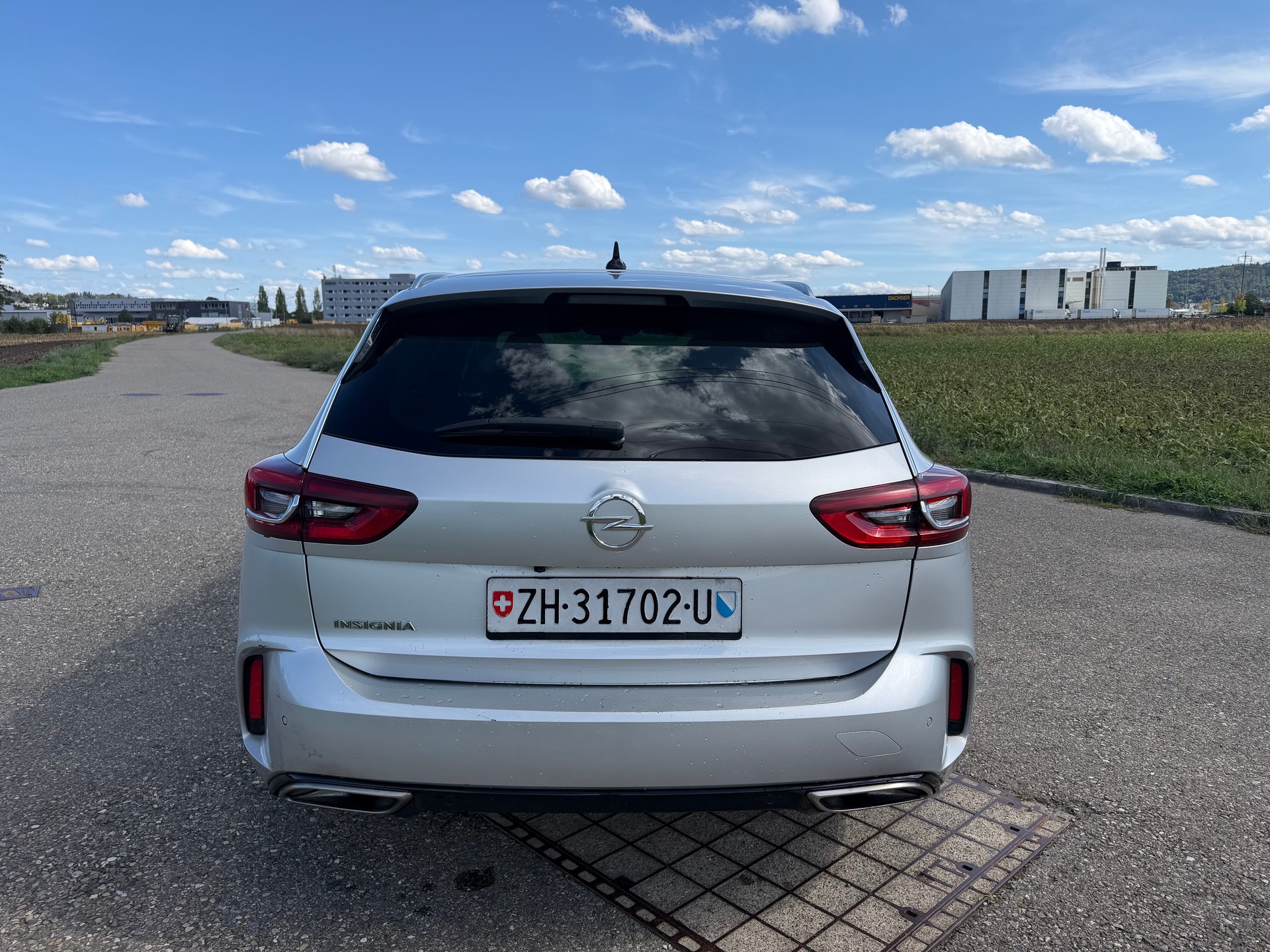 OPEL Insignia 2.0 BiDTI Sports Tourer GSI 4WD Auto-image-6