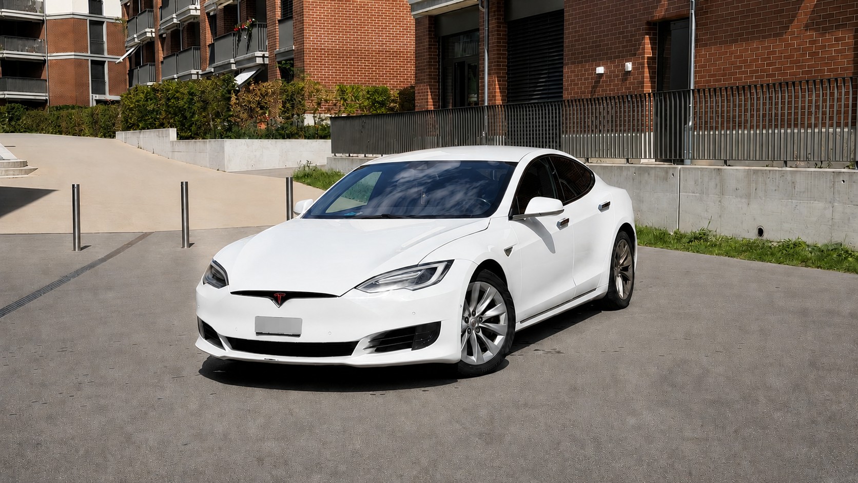 TESLA Model S 75 FREE SUPERCHARGER-image-0