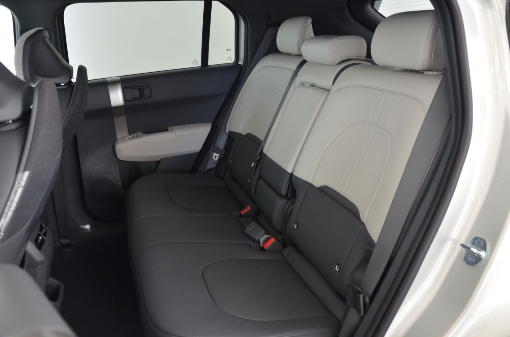 KIA EV3 81,4 kWh GT-Line 4x4-image-13