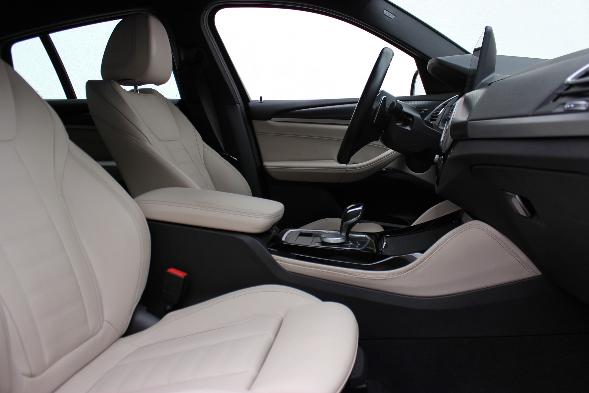 BMW X4 xDrive 48V 20d M Sport *AVENTURINROT METALLIC*-image-3