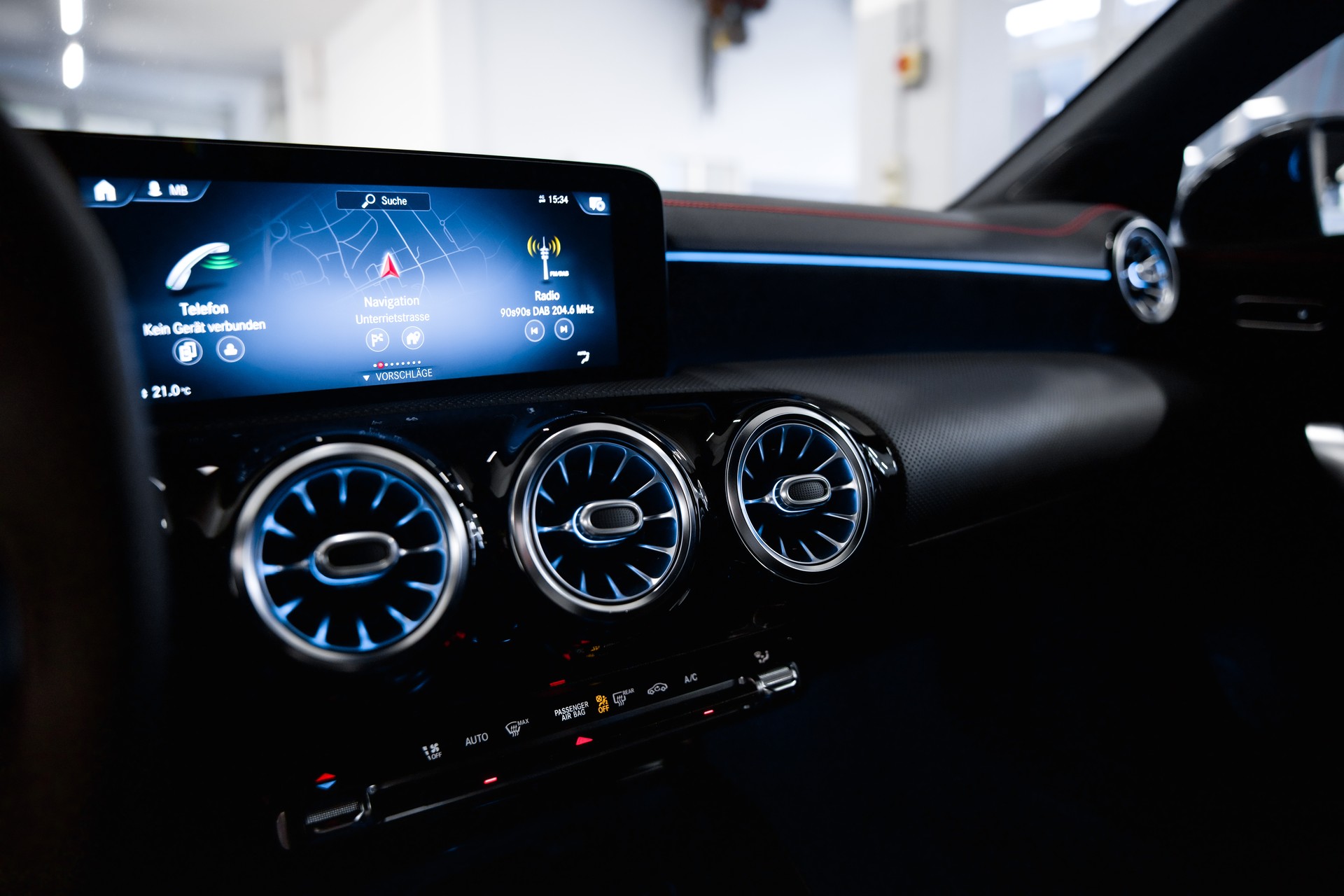 MERCEDES-BENZ CLA Shooting Brake 45 S AMG 4Matic+ 8G-DCT-image-26