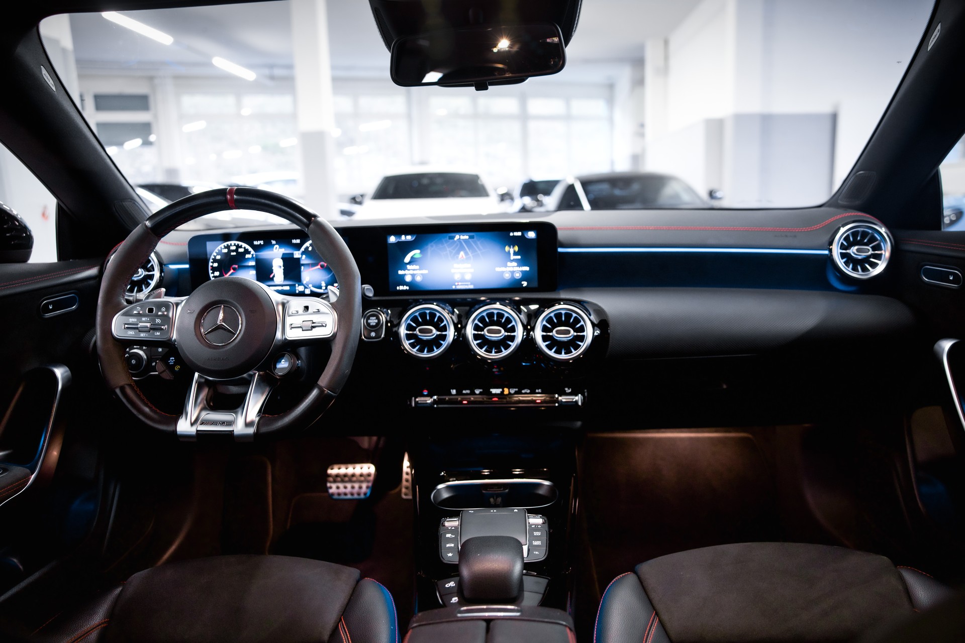 MERCEDES-BENZ CLA Shooting Brake 45 S AMG 4Matic+ 8G-DCT-image-15