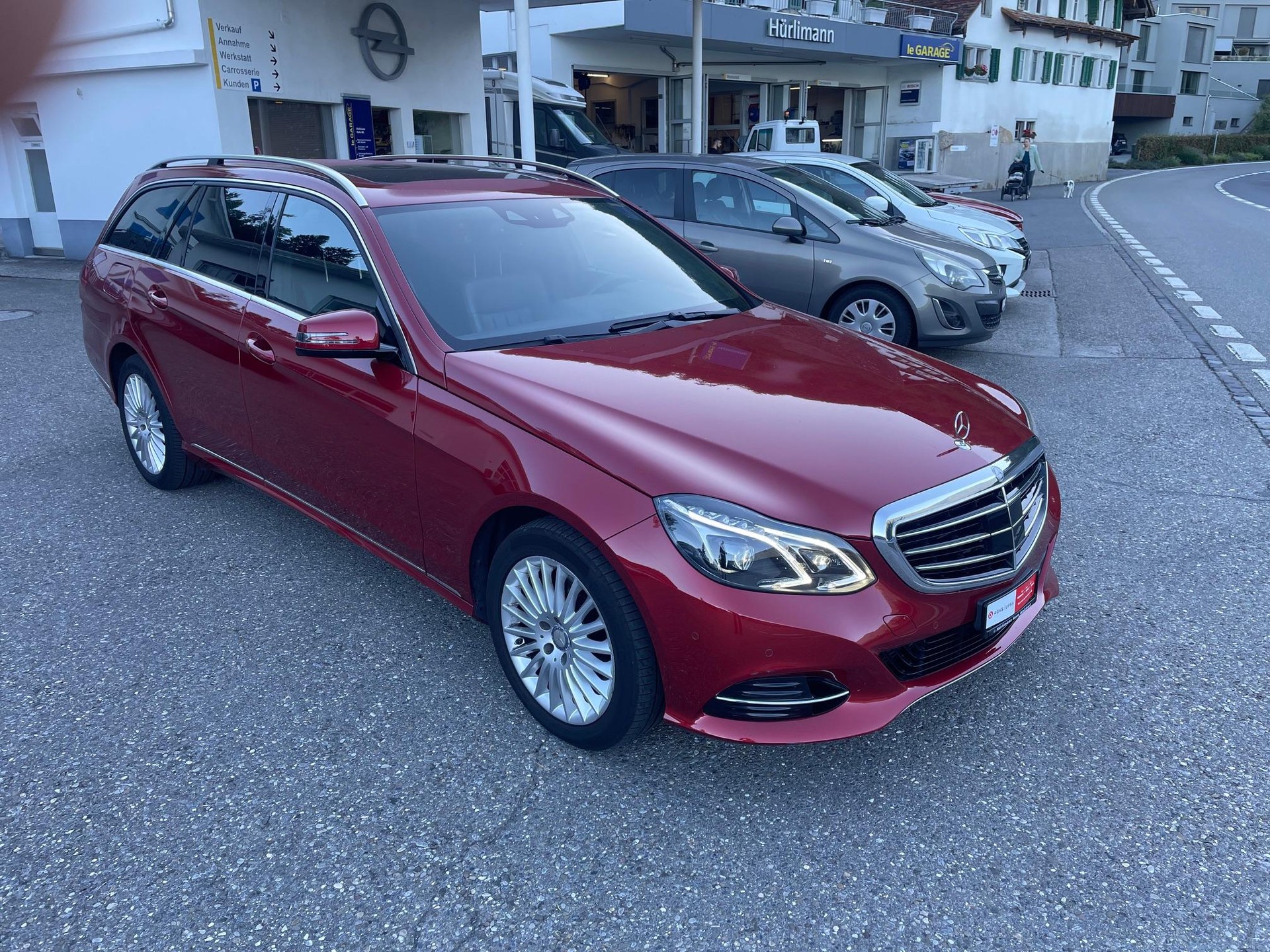 MERCEDES-BENZ E-Klasse S212 Kombi E 220 CDI BlueTec Elegance 4m-image-1