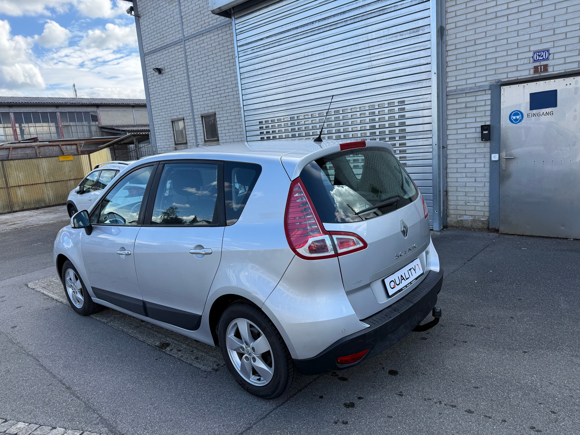 RENAULT Scénic 1.4 16V Turbo Privilège-image-6